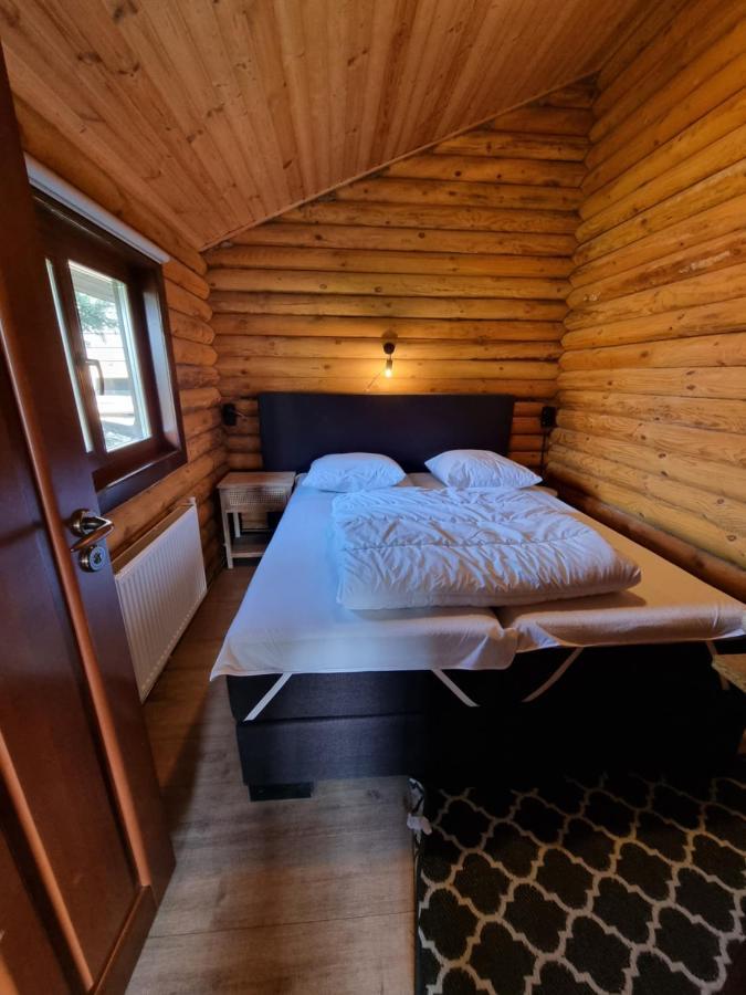 Finse Woning Op Camping De Tulpenweide Breezand Eksteriør bilde
