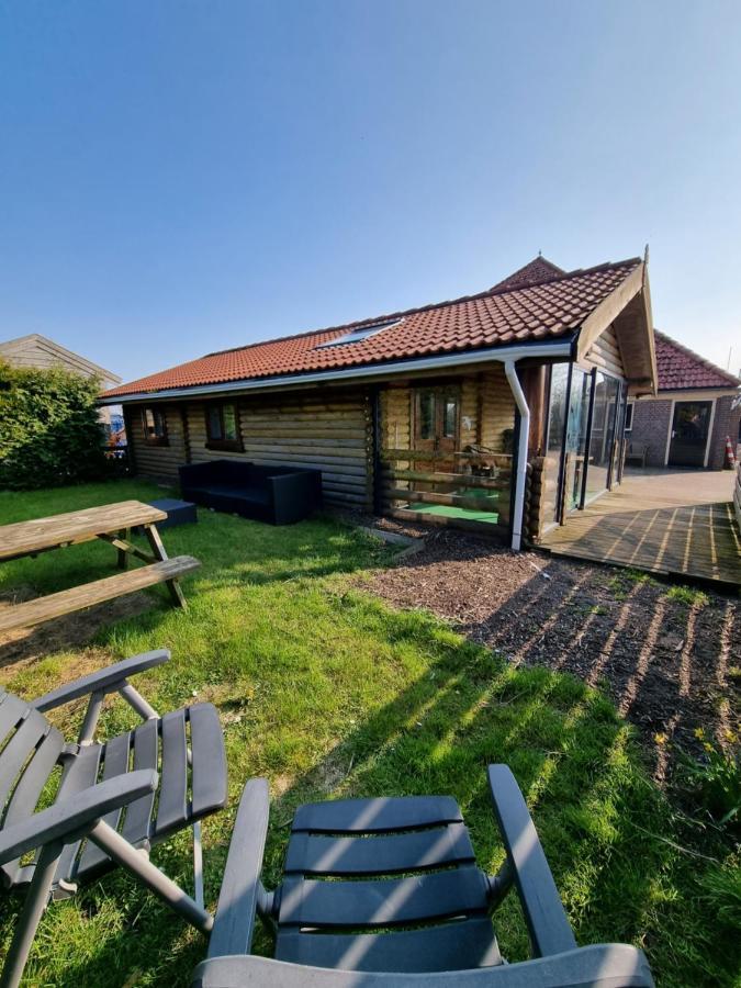 Finse Woning Op Camping De Tulpenweide Breezand Eksteriør bilde